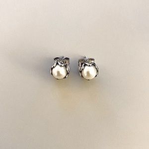 Retired PANDORA Cultured Pearl Earrings(NEVERUSED)